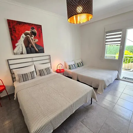 Oneiropagida * Nea Kallikrateia